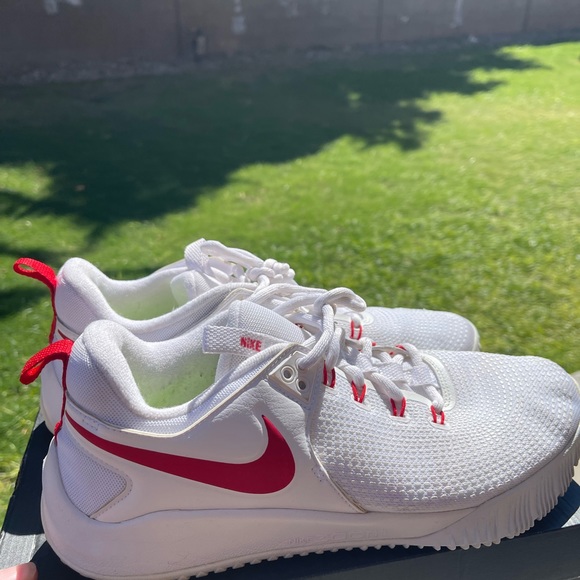 Nike zoom hyper space 2 size 11 womens. - Picture 2 of 5